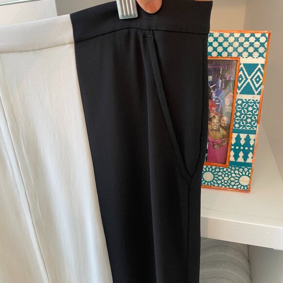 BCBG MAXAZRIA Front Slit Black & White Maxi Skirt - Picture 6 of 7